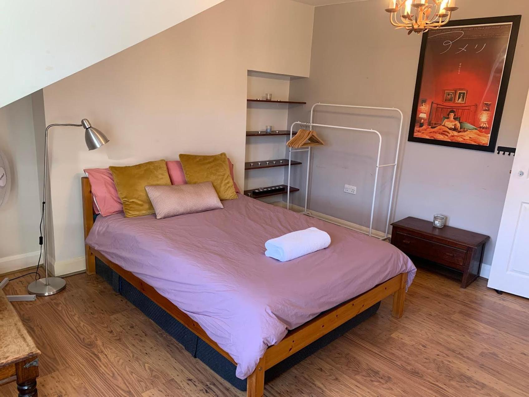 3 Bed Flat Londra